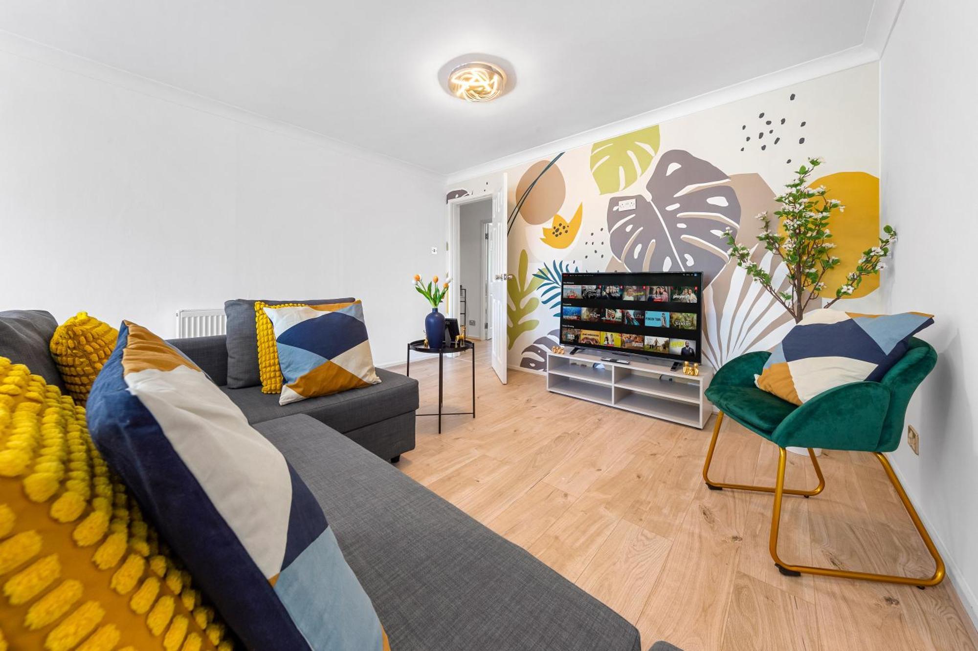 Tranquil Escape In Hertfordshire, Free Parking, 2 Bed, 2 Bath, Sleeps 6 Bushey Zewnętrze zdjęcie